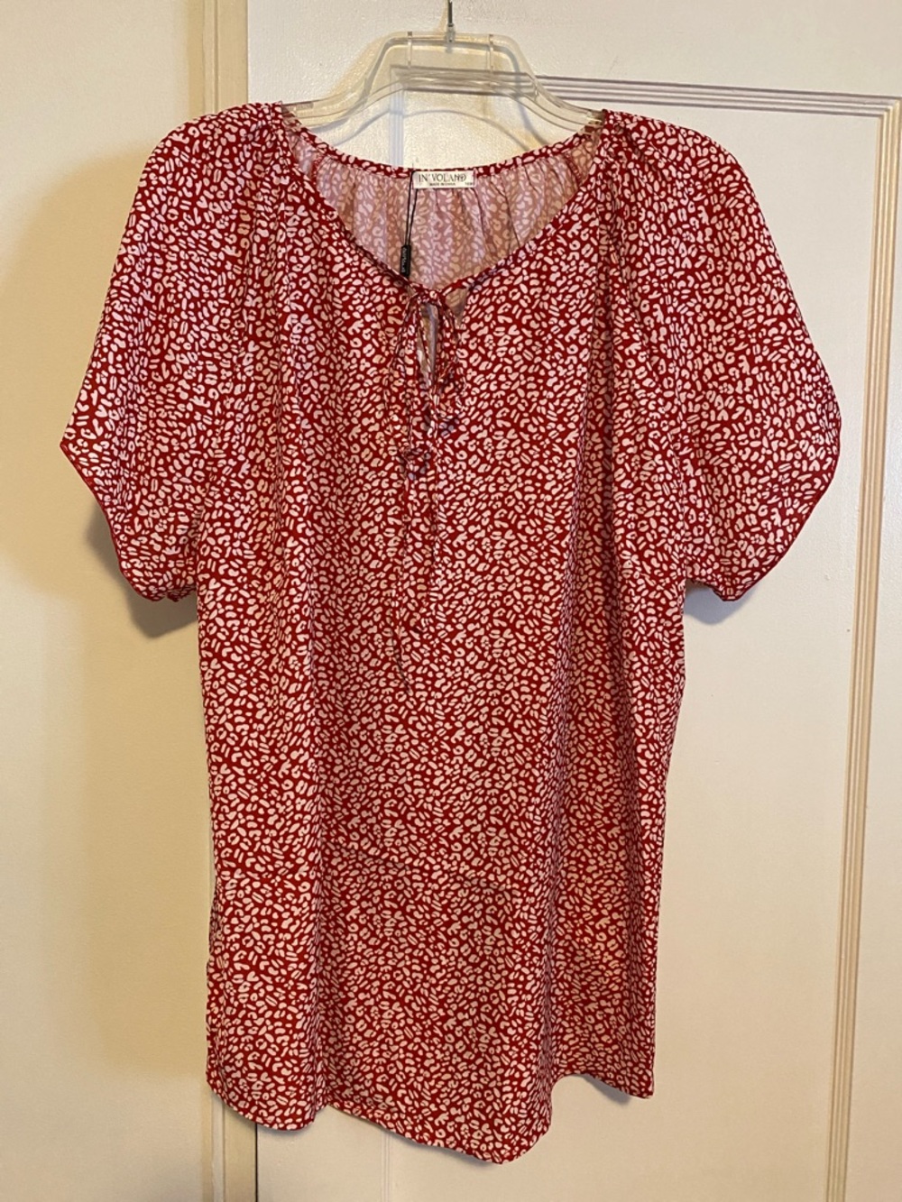 🎀 5/$20 🎀 NWT In’Voland (Amazon brand) red/pink print top size 16W